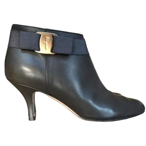 SALVATORE FERRAGAMO Anthracite Leather Bow Detail Ankle Booties, Size 6.5 C