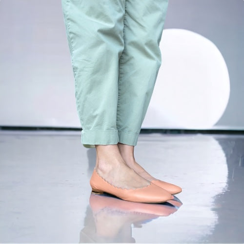 CHLOE Lauren Dusty Pink Scalloped Leather Ballet Flats, Size 38.5