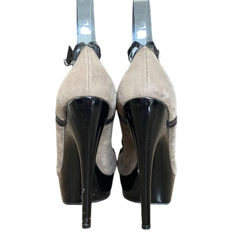ALEXANDER MCQUEEN Gray Suede Ankle Strap Platform Horn Heel Pumps, Size 37