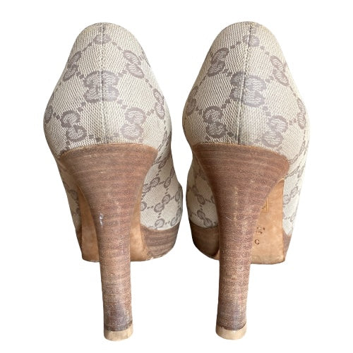 GUCCI Guccissima Greige GG Logo Leather Horsebit Platform Peep Toe Pumps, Size 37