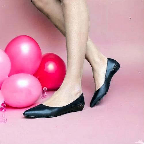 GIANMARCO LORENZI Black Leather Zip Detail Pointed Toe Ballet Flats, Size 37