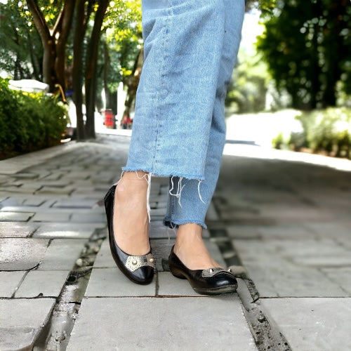 BALENCIAGA Arena Black Brogue Glossy Leather Metal Ballet Flats, Size 37