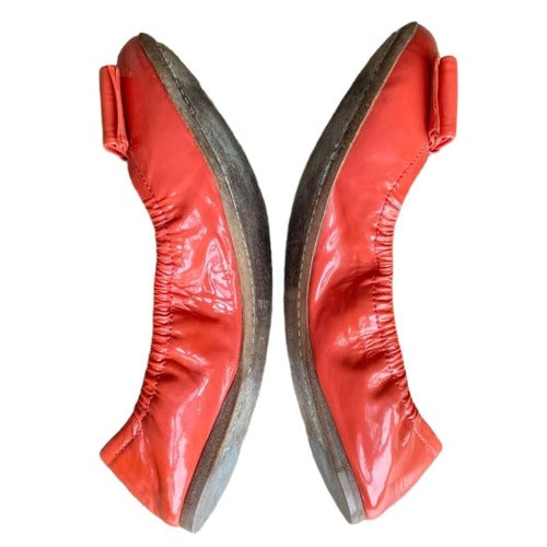 PRADA Coral Patent Leather Bow Logo Scrunch Ballerina Flats, Size 37.5