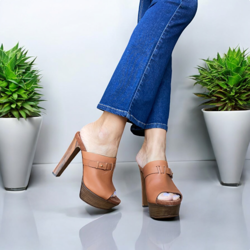 SERGIO ROSSI Brown Leather Open Toe Mules Slide Sandals, Size 38.5