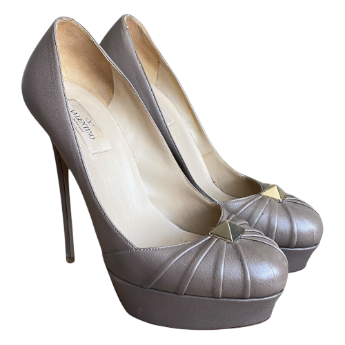 VALENTINO Brown Taupe Leather Rockstud Pleated Platform Pumps, Size 39