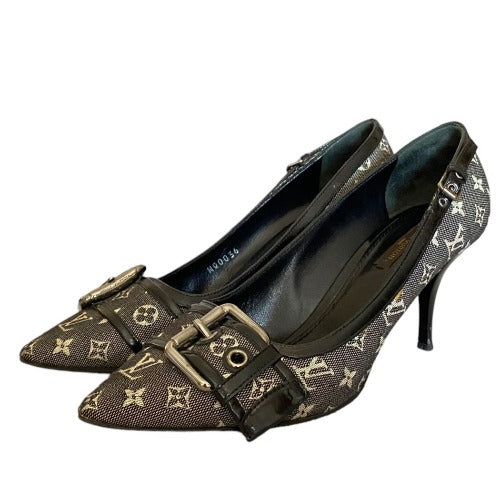 LOUIS VUITTON Gray Denim Monogram Buckle Pointed Toe Pumps, Size. 37.5