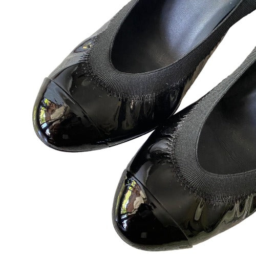 CHANEL Interlocking CC Logo Black Patent Leather Elastic Cap Toe Pumps, Size 37