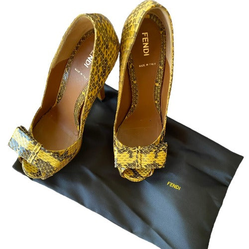 NEW FENDI Yellow & Black Python Leather Bow, Peep Toe Platform Pumps, Size 38