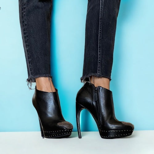 ALEXANDER MCQUEEN Black Leather Studded Heart-Toe Platform Bootie