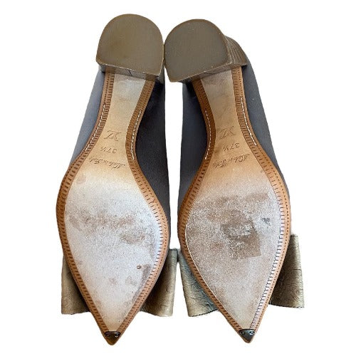 NEW LOUIS VUITTON Gray Satin Ostrich Bow Crocodile Block Heel Pumps, Size 37.5