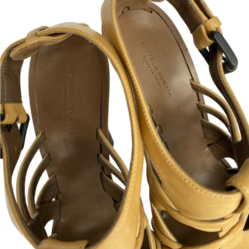 BOTTEGA VENETA Cream Leather Strappy ,Wooden Platform, Heel Sandals, Size 38