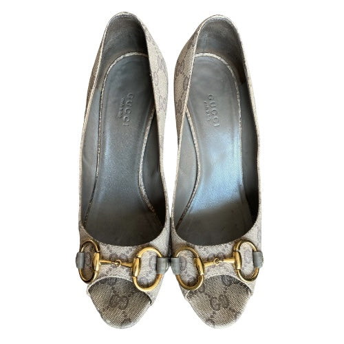GUCCI Guccissima Greige GG Logo Leather Horsebit Platform Peep Toe Pumps, Size 37