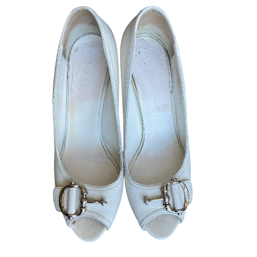 GUCCI Cellarius White Leather Silver Horsebit Buckle Peep Toe Pumps, Size 39