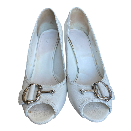 GUCCI Cellarius White Leather Silver Horsebit Buckle Peep Toe Pumps, Size 39