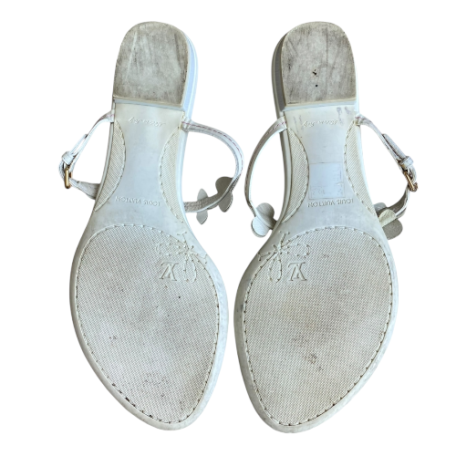 LOUIS VUITTON White Leather Flower Applique Flat Thong Sandals, Size 37