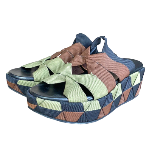 SALVATORE FERRAGAMO Elettra Camo Grosgrain Elasticated Platform Sandals, Size 40