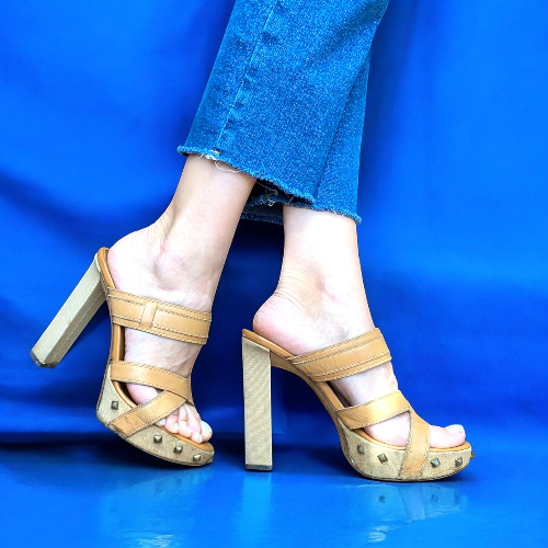 SERGIO ROSSI Tan Brown Leather Strappy Studded Mules Slide Sandals
, Size 38.5