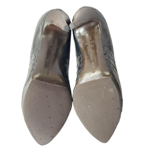 BOTTEGA VENETA Black Leather Intrecciato Pointed Toe Pumps, Size 37.5